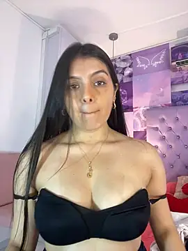 Snapshot of SamaraLincolnn chatting on 06/04/26, 03:49 SamaraLincolnn online show from 06/04/26, 03:49