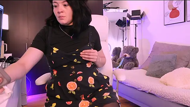 Anah s online show from 11/20/25, 04:29