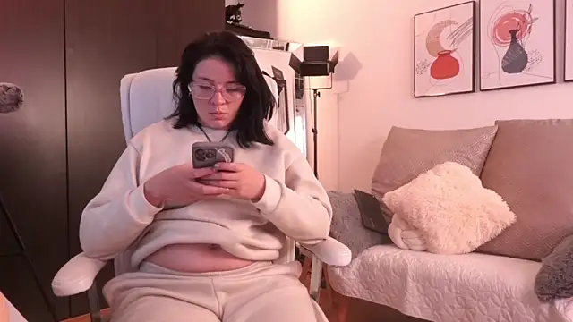 Anah s online show from 12/19/25, 02:26