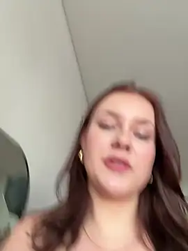 MaribelRiver online show from 05/09/26, 04:32