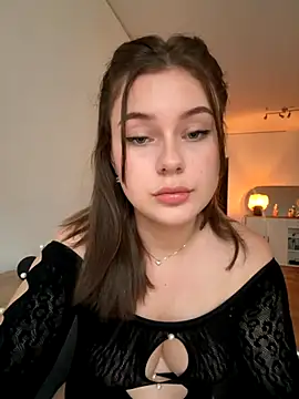 MaribelRiver online show from 11/16/25, 12:32