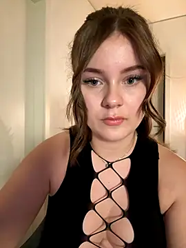 MaribelRiver online show from 11/14/25, 05:27