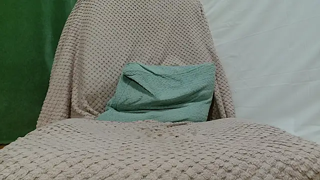 Luckyalice 4u online show from 05/18/26, 12:55