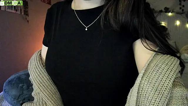 Anisawithlove online show from 10/19/25, 10:29