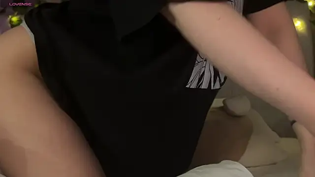 Anisawithlove online show from 12/20/25, 11:18