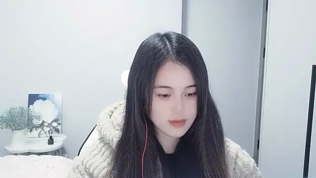 Snapshot of Wofeifei-baby chatting on 01/04/25, 04:00 Wofeifei-baby online show from 01/04/25, 04:00