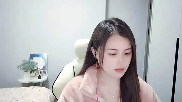 Snapshot of Wofeifei-baby chatting on 02/25/25, 03:42 Wofeifei-baby online show from 02/25/25, 03:42