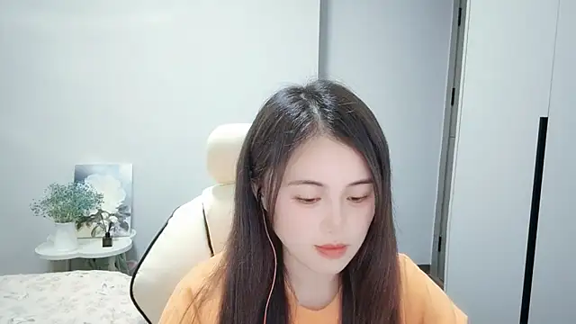 Snapshot of Wofeifei-baby chatting on 03/07/25, 04:11 Wofeifei-baby online show from 03/07/25, 04:11