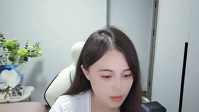 Snapshot of Wofeifei-baby chatting on 09/19/25, 03:49 Wofeifei-baby online show from 09/19/25, 03:49