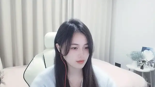 Snapshot of Wofeifei-baby chatting on 12/09/24, 03:22 Wofeifei-baby online show from 12/09/24, 03:22
