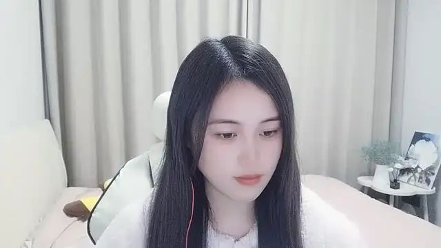 Snapshot of Wofeifei-baby chatting on 12/30/24, 03:45 Wofeifei-baby online show from 12/30/24, 03:45