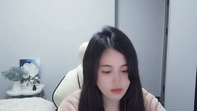 Snapshot of Wofeifei-baby chatting on 01/14/25, 03:47 Wofeifei-baby online show from 01/14/25, 03:47