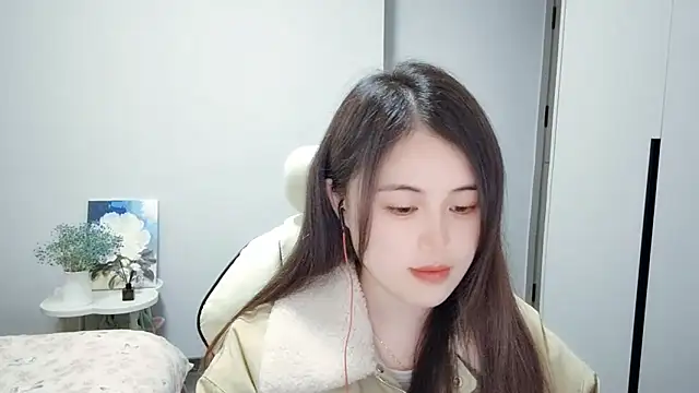 Snapshot of Wofeifei-baby chatting on 02/27/25, 03:26 Wofeifei-baby online show from 02/27/25, 03:26