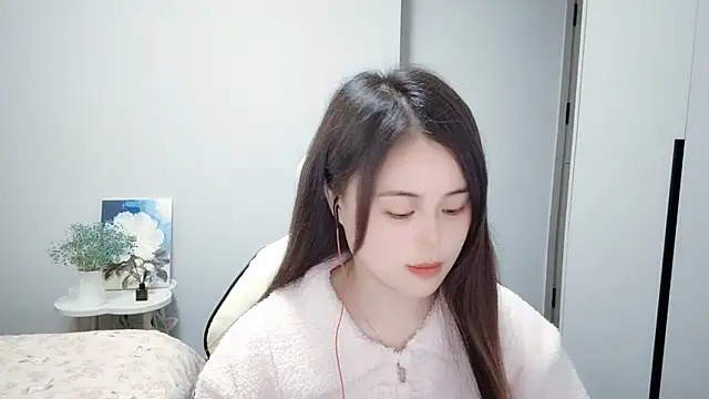 Snapshot of Wofeifei-baby chatting on 03/02/25, 03:41 Wofeifei-baby online show from 03/02/25, 03:41