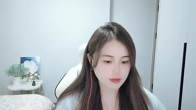 Snapshot of Wofeifei-baby chatting on 02/19/25, 02:55 Wofeifei-baby online show from 02/19/25, 02:55