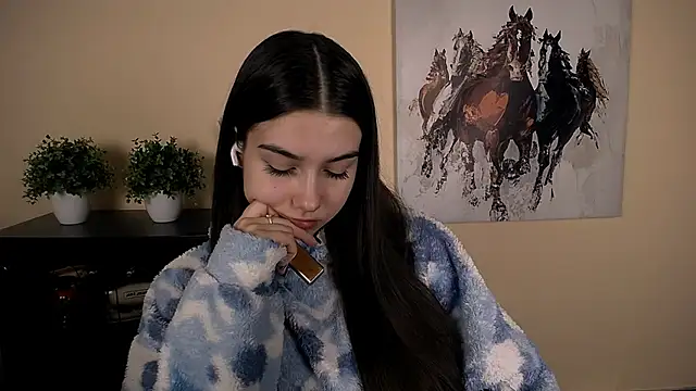 Snapshot of Lili_magic chatting on 02/28/26, 03:33 Lili magic online show from 02/28/26, 03:33