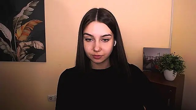 Lili magic online show from 09/24/25, 12:22