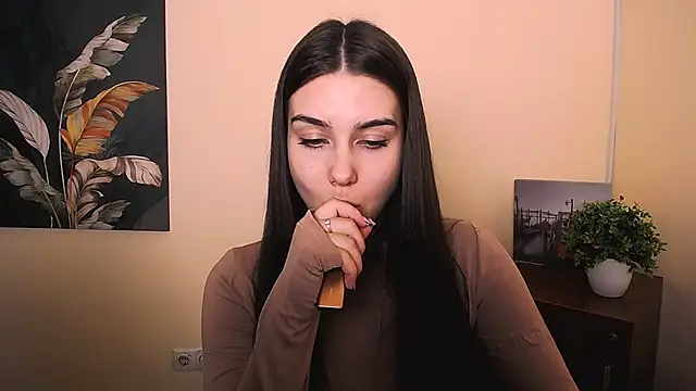Lili magic online show from 09/19/25, 12:42
