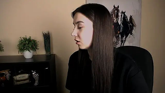 Snapshot of Lili_magic chatting on 12/16/25, 09:57 Lili magic online show from 12/16/25, 09:57