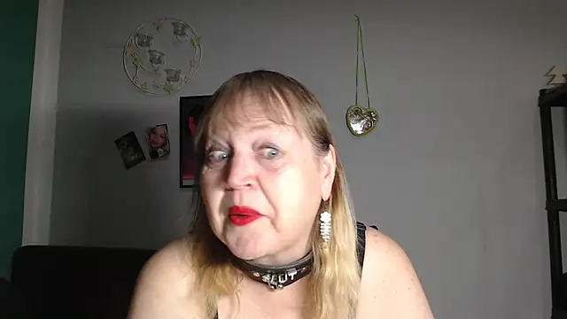 Blasflittchen online show from 11/08/25, 09:51