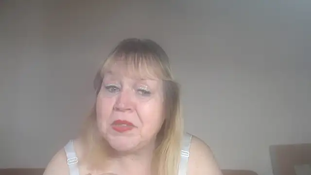 Snapshot of Blasflittchen chatting on 02/22/25, 02:19 Blasflittchen online show from 02/22/25, 02:19