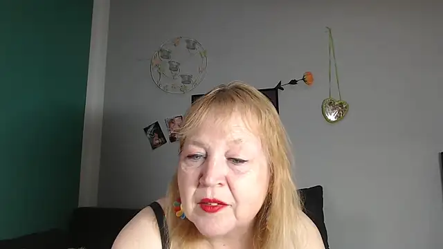 Blasflittchen online show from 04/13/26, 01:48