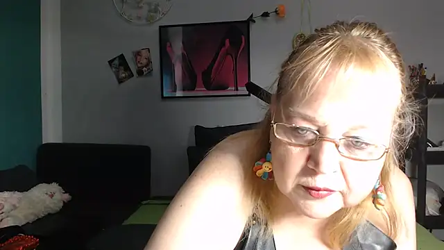 Blasflittchen online show from 06/08/26, 11:11