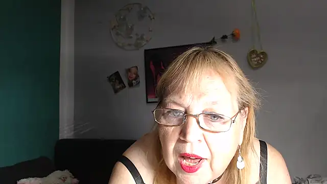 Blasflittchen online show from 07/19/26, 02:58