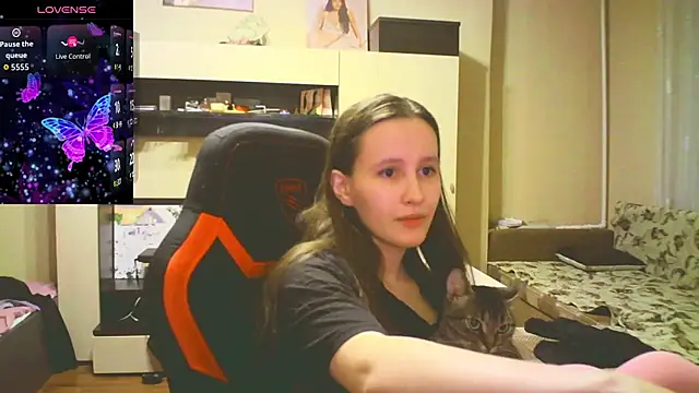 babywaifu online show from 10/02/25, 12:25