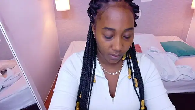 Snapshot of kiara_evanss chatting on 09/24/25, 03:13 kiara evanss online show from 09/24/25, 03:13