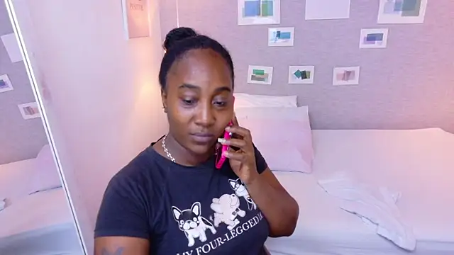 kiara evanss online show from 10/30/25, 09:01