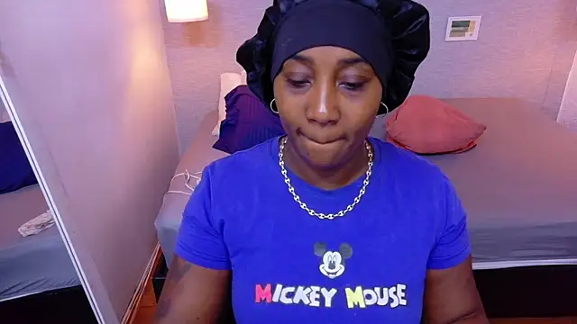 kiara evanss online show from 04/15/26, 12:16