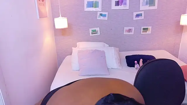 kiara evanss online show from 04/06/26, 11:28