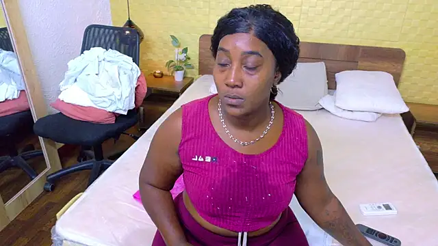 kiara evanss online show from 02/06/26, 03:08