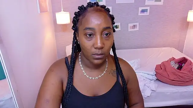 Snapshot of kiara_evanss chatting on 09/30/25, 08:48 kiara evanss online show from 09/30/25, 08:48