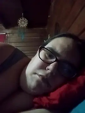 Snapshot of gatitabuena-90 chatting on 03/01/26, 10:32 gatitabuena-90 online show from 03/01/26, 10:32