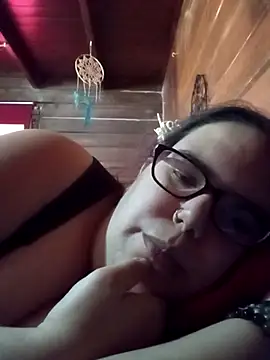 Snapshot of gatitabuena-90 chatting on 02/21/26, 08:49 gatitabuena-90 online show from 02/21/26, 08:49