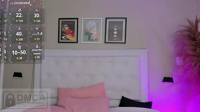 emma  smith1 online show from 03/20/26, 11:00