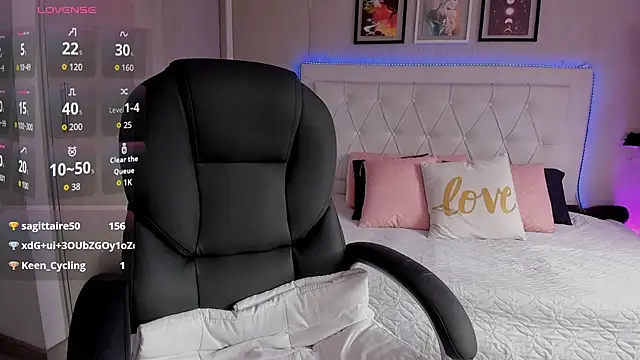 emma  smith1 online show from 01/19/26, 04:00