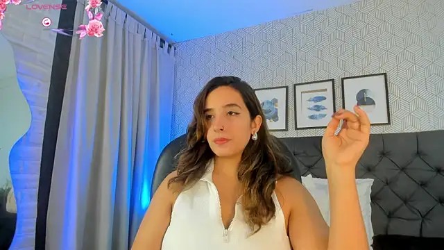 emma  smith1 online show from 03/11/25, 01:34