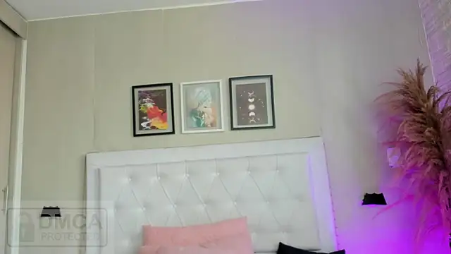 emma  smith1 online show from 03/19/26, 12:38