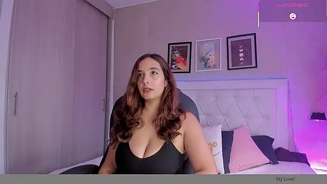 emma  smith1 online show from 01/06/26, 12:42