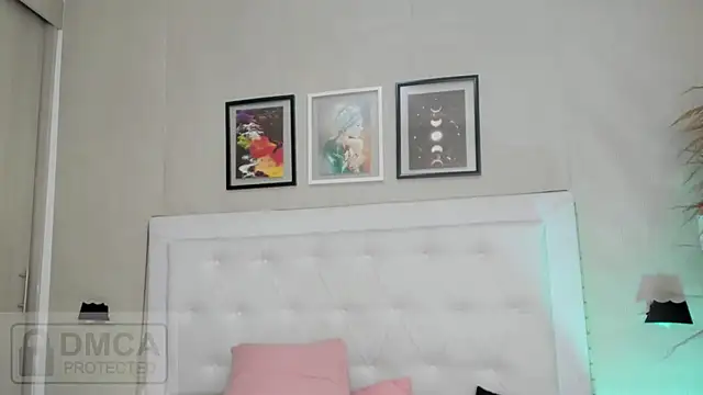 emma  smith1 online show from 03/28/26, 10:16