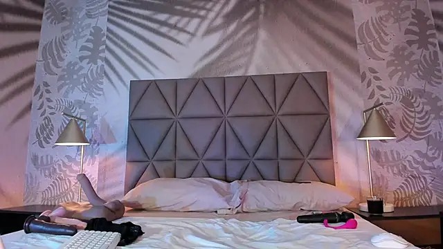 LIAH IZUMI online show from 03/20/26, 01:23