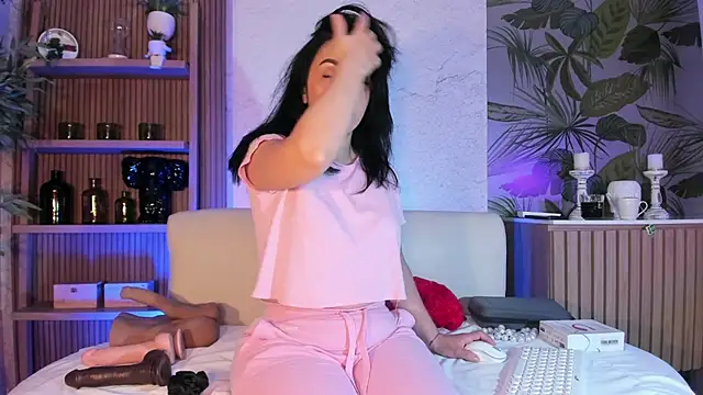 LIAH IZUMI online show from 01/07/26, 01:16