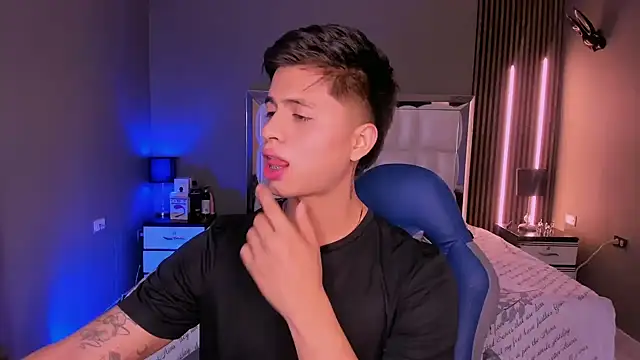 Snapshot of Niicky1_ chatting on 03/07/25, 09:48 Niicky1 online show from 03/07/25, 09:48