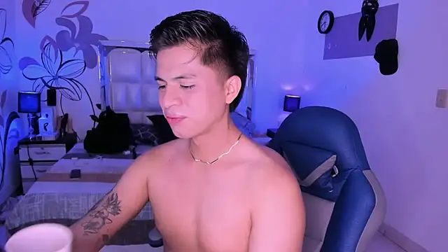 Snapshot of Niicky1_ chatting on 02/28/25, 08:50 Niicky1 online show from 02/28/25, 08:50