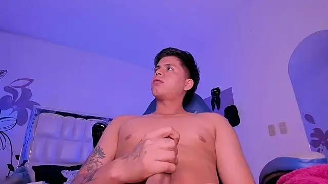 Snapshot of Niicky1_ chatting on 02/27/25, 11:48 Niicky1 online show from 02/27/25, 11:48