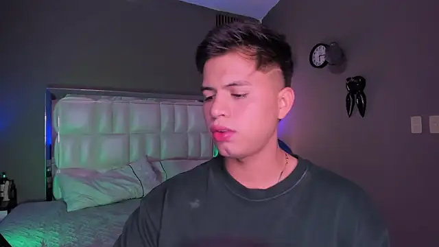 Snapshot of Niicky1_ chatting on 09/13/25, 09:15 Niicky1 online show from 09/13/25, 09:15