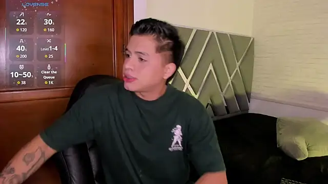 Niicky1  online show from 12/21/25, 03:14